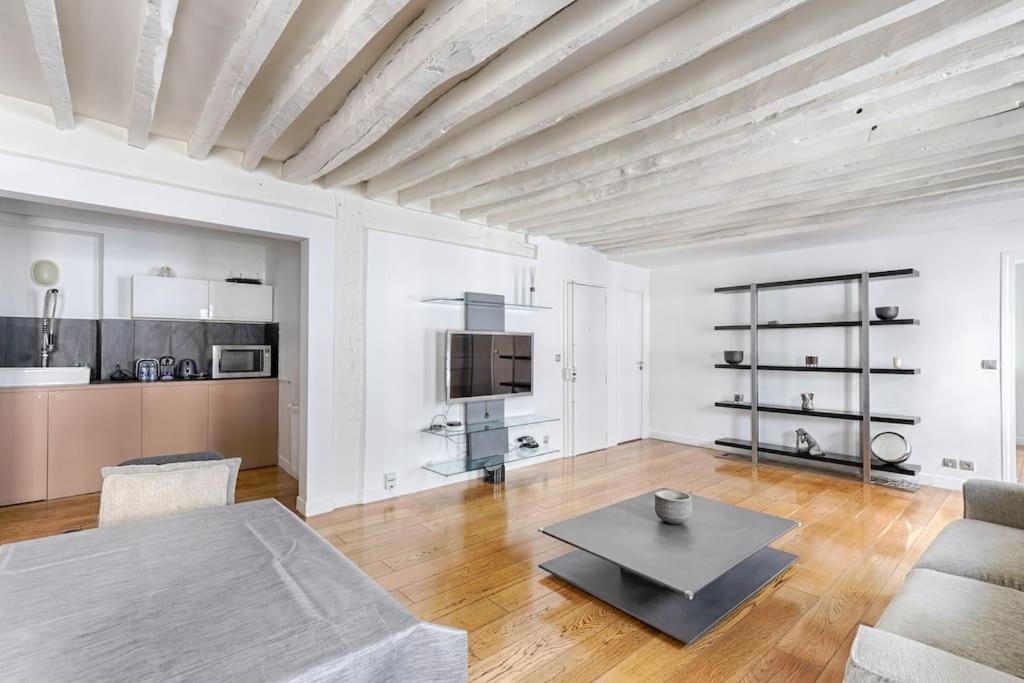Marais Historical Center Charming Apartment 1Br Paris Luaran gambar