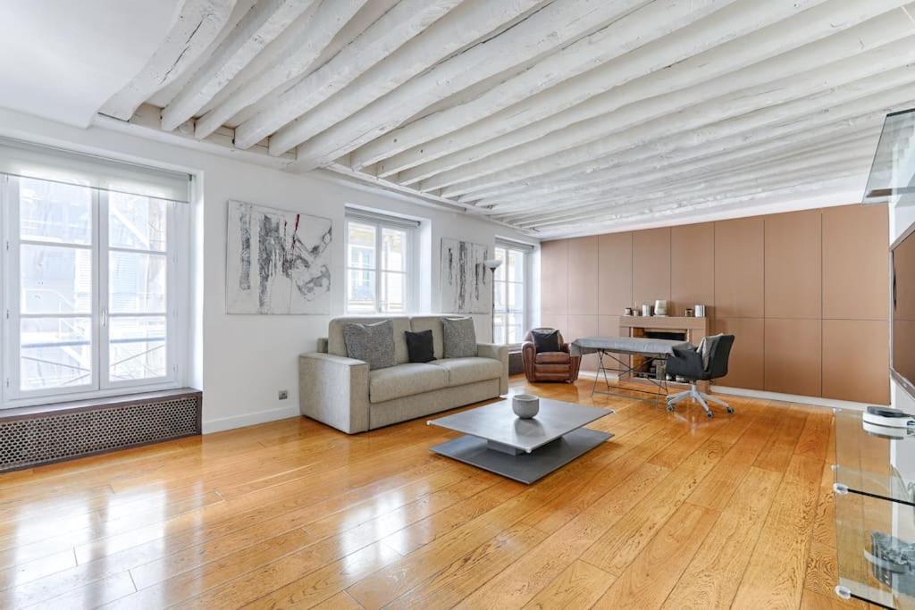 Marais Historical Center Charming Apartment 1Br Paris Luaran gambar